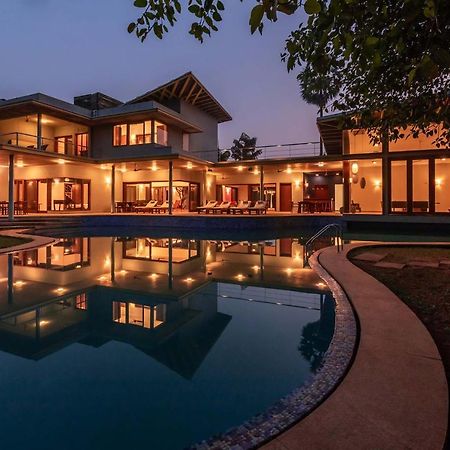 Jay House By Stayvista - Leisure Oasis With Pool, Snooker, Table Tennis & Foosball Fun Alībāg Exterior foto