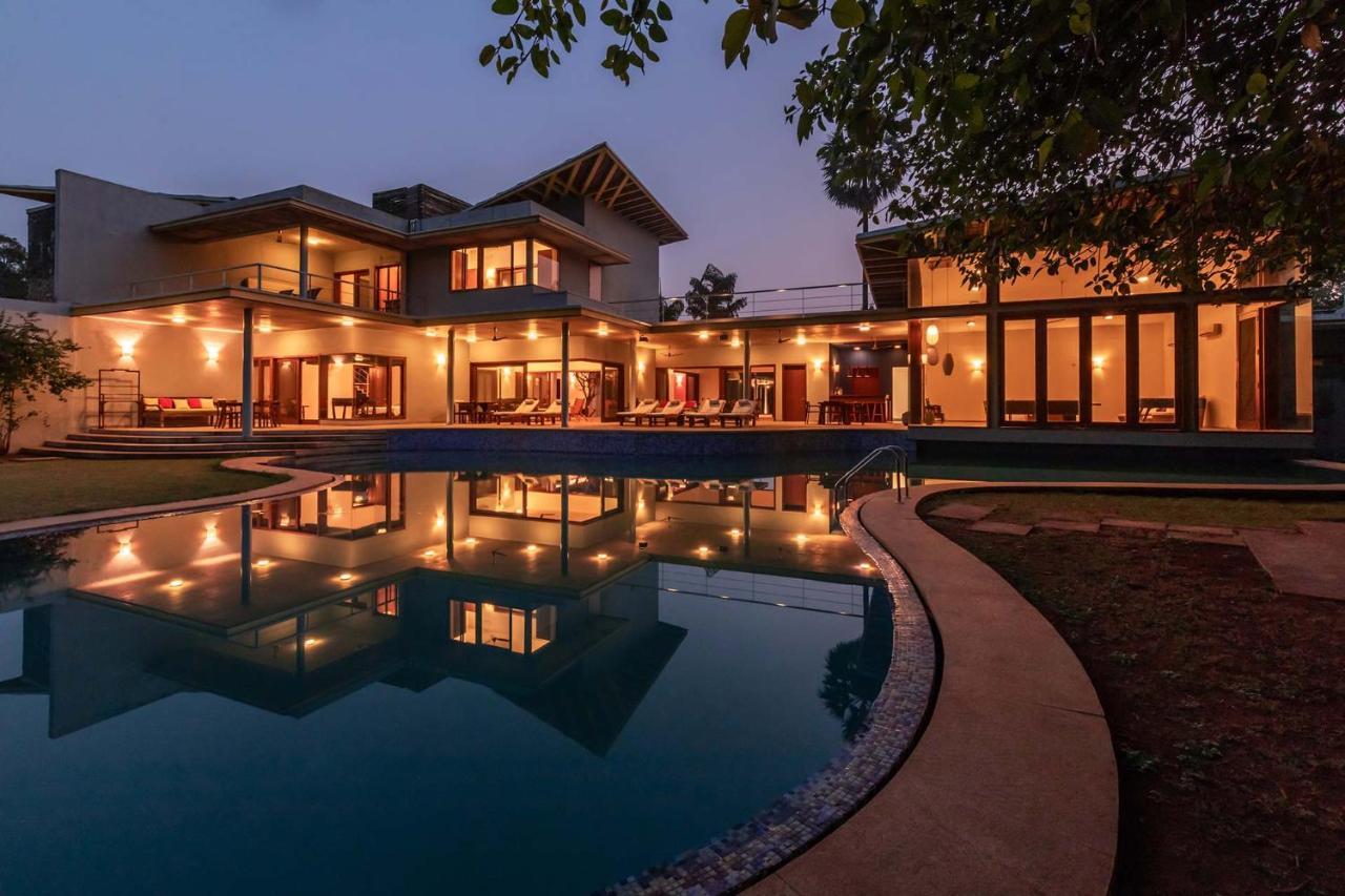 Jay House By Stayvista - Leisure Oasis With Pool, Snooker, Table Tennis & Foosball Fun Alībāg Exterior foto