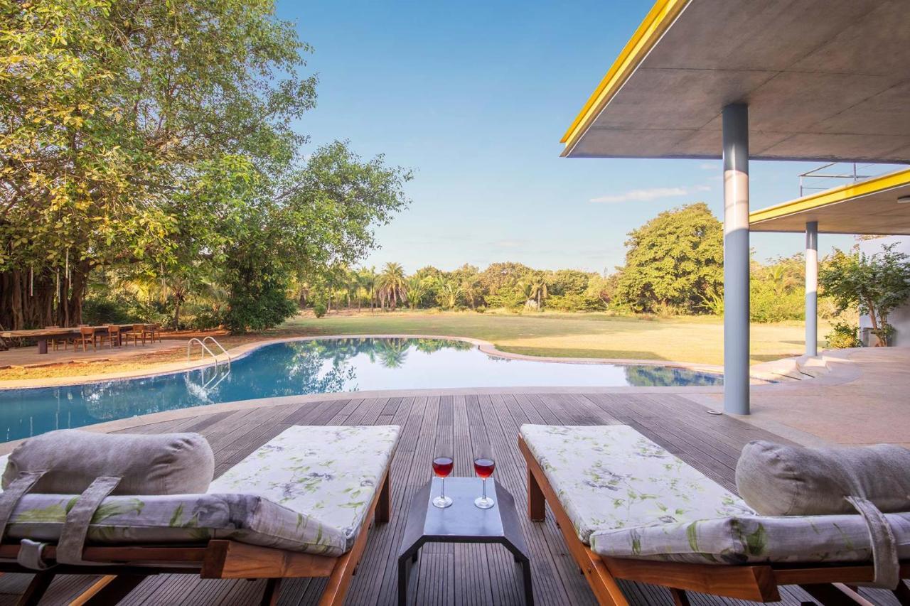 Jay House By Stayvista - Leisure Oasis With Pool, Snooker, Table Tennis & Foosball Fun Alībāg Exterior foto